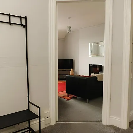 Seaside Escape Peaceful 2Br In Picturesque Wales Apartment Llandudno Exterior photo