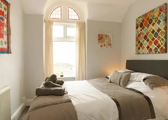Seaside Escape Peaceful 2Br In Picturesque Wales