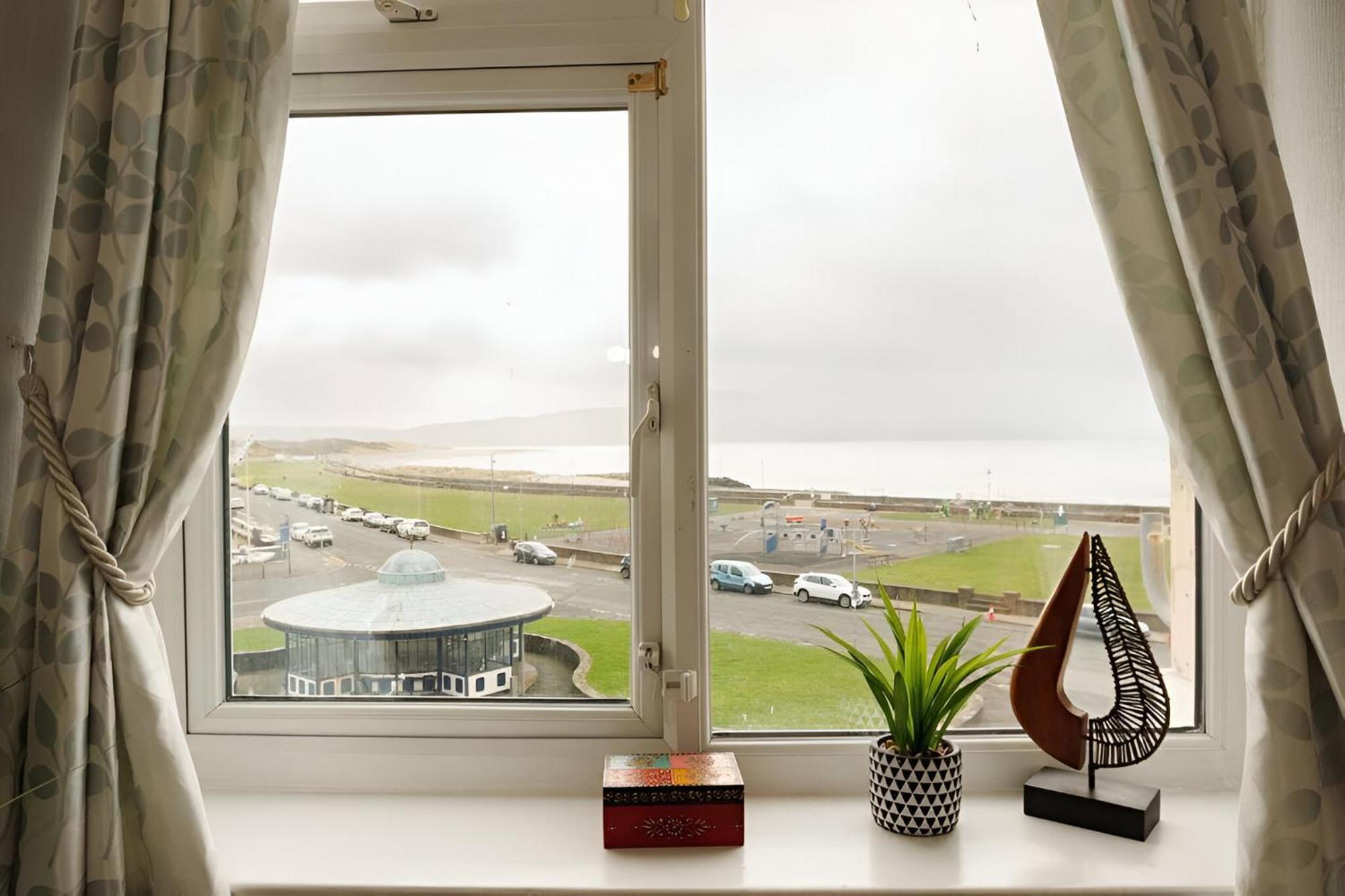 Seaside Escape Peaceful 2br In Picturesque Wales Llandudno