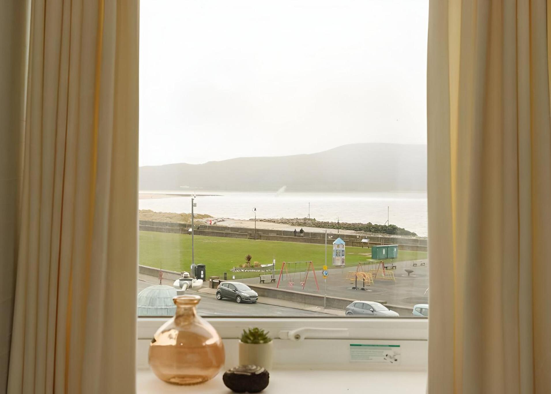 Apartment Seaside Escape Peaceful 2br In Picturesque Wales