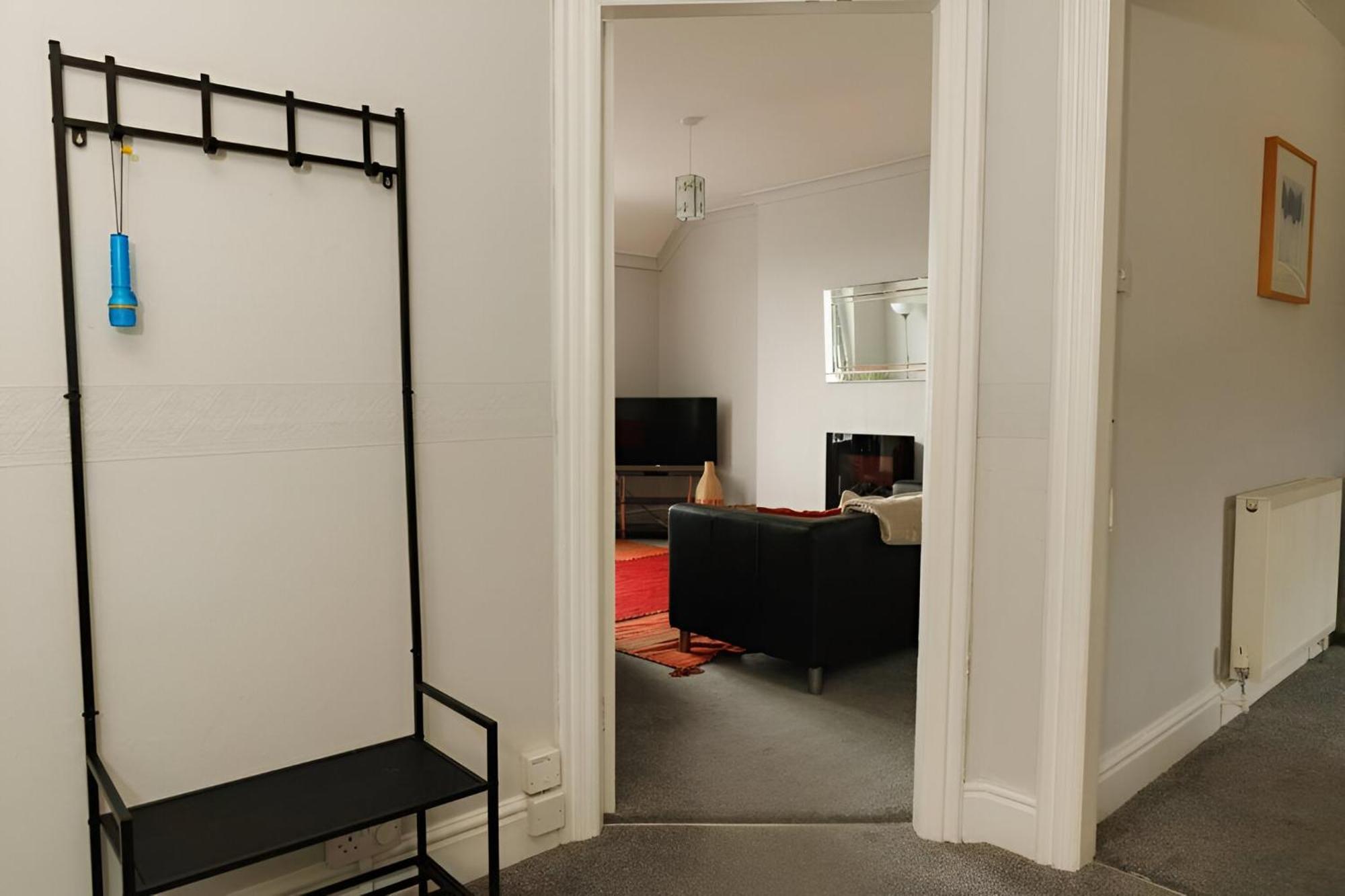 Seaside Escape Peaceful 2br In Picturesque Wales Apartment Llandudno